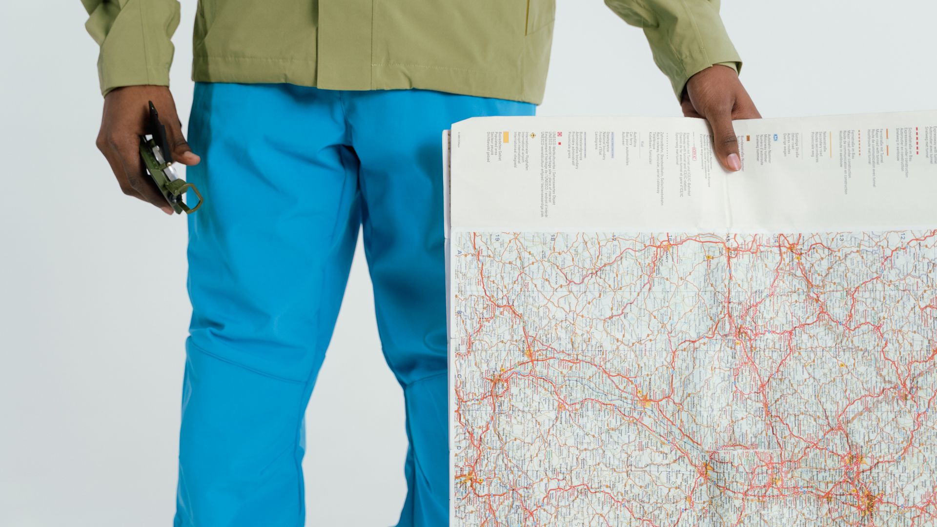 Comment lire une carte et une boussole ? le guide de l’orientation