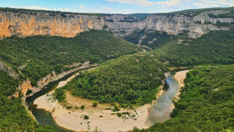 Meilleurs spots de canyoning en Ardèche : parcours incontournables